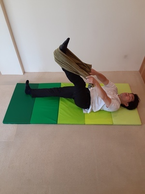 腰痛体操⑤_コピー